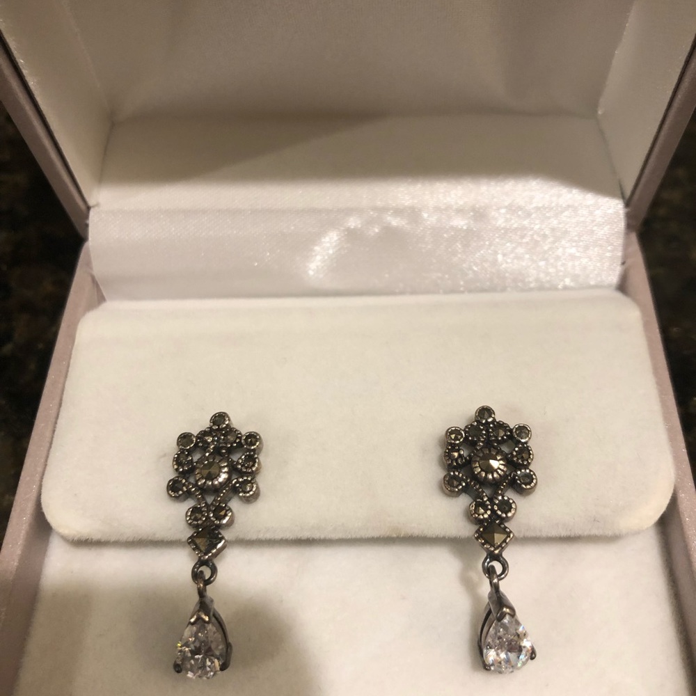 Pewter drop earrings